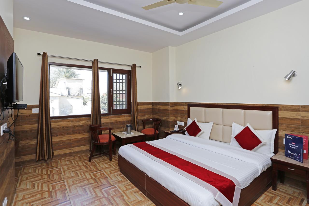 Hotel Vishnu Inn Dehradun Luaran gambar